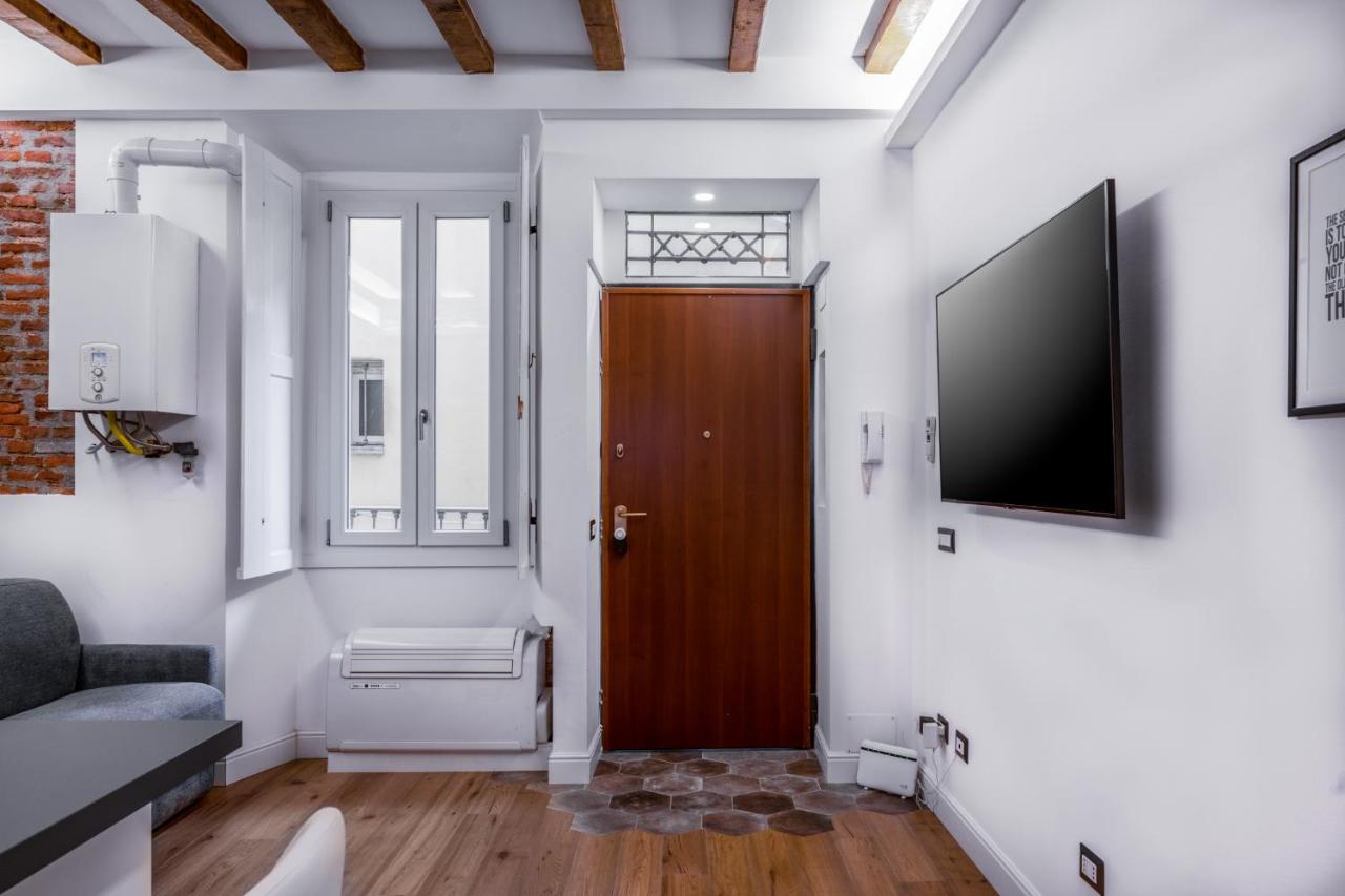 Unique Suite In Milan Center Exterior foto